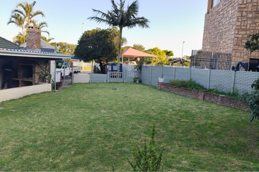 To Let 2 Bedroom Property for Rent in Beacon Bay Eastern Cape